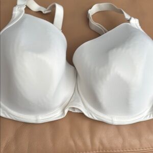 White T-Shirt Bra with Smooth Molded Cups